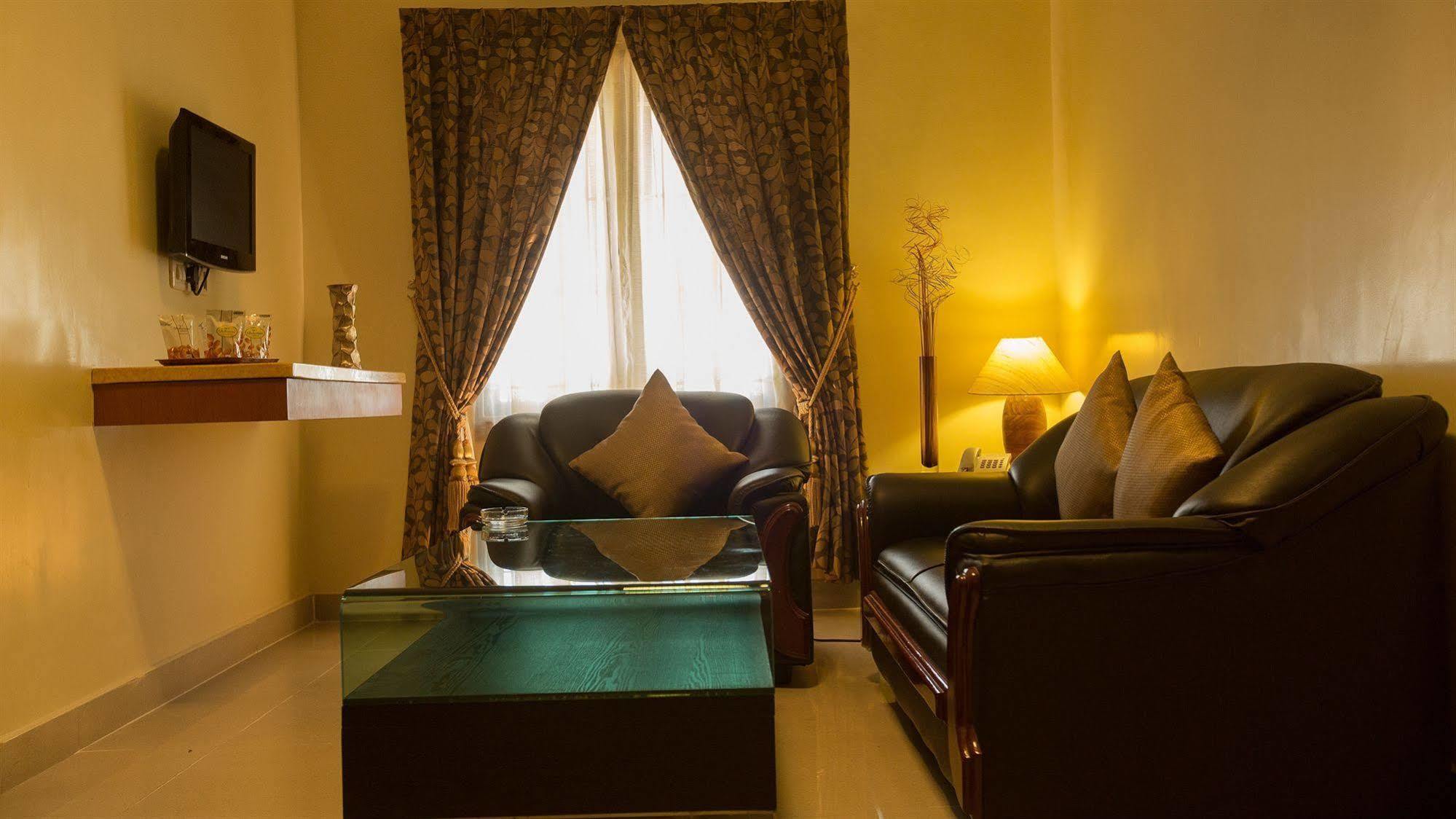 Taz Kamar Family Hotel شيناي المظهر الخارجي الصورة