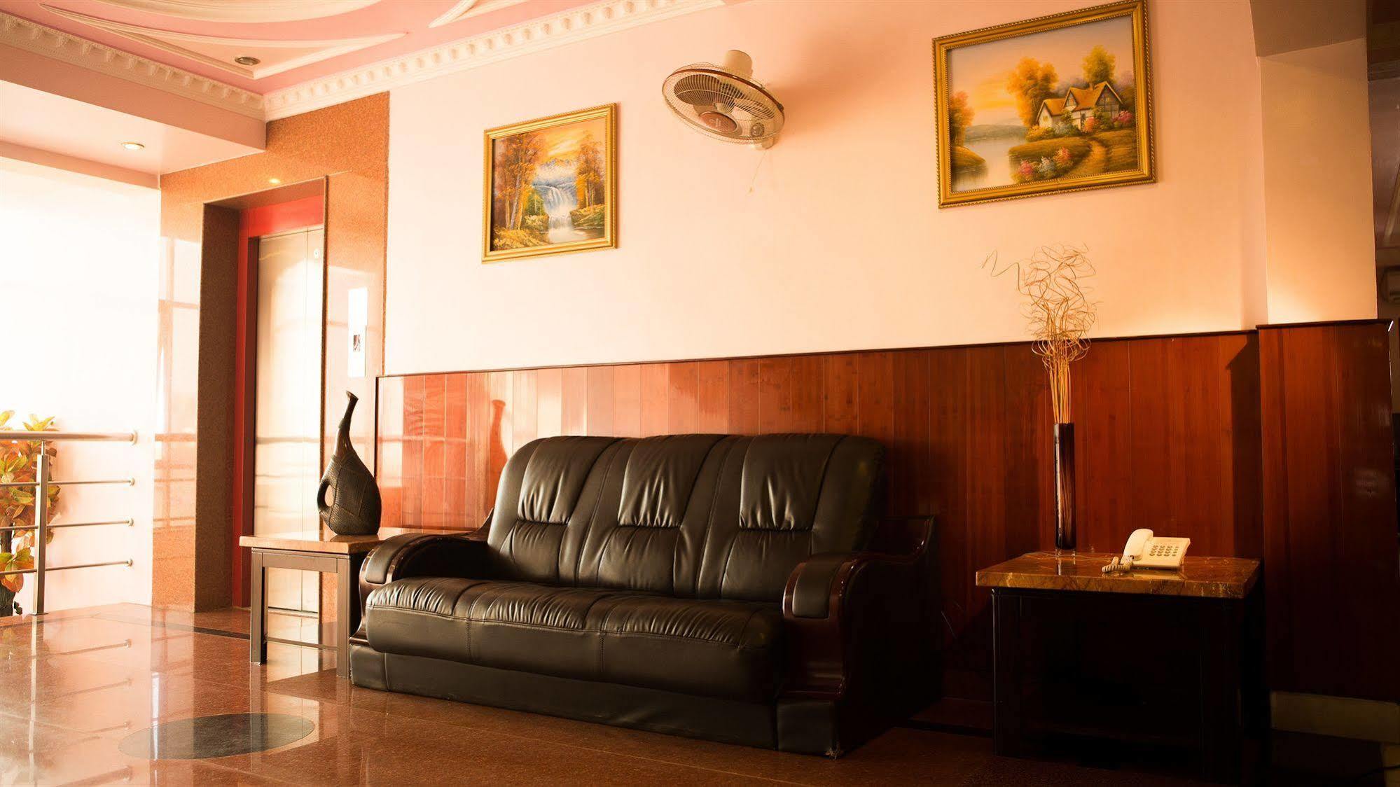 Taz Kamar Family Hotel شيناي المظهر الخارجي الصورة